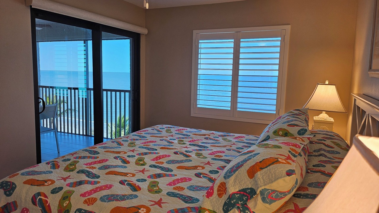 Photo of Bedroom in Mid Island