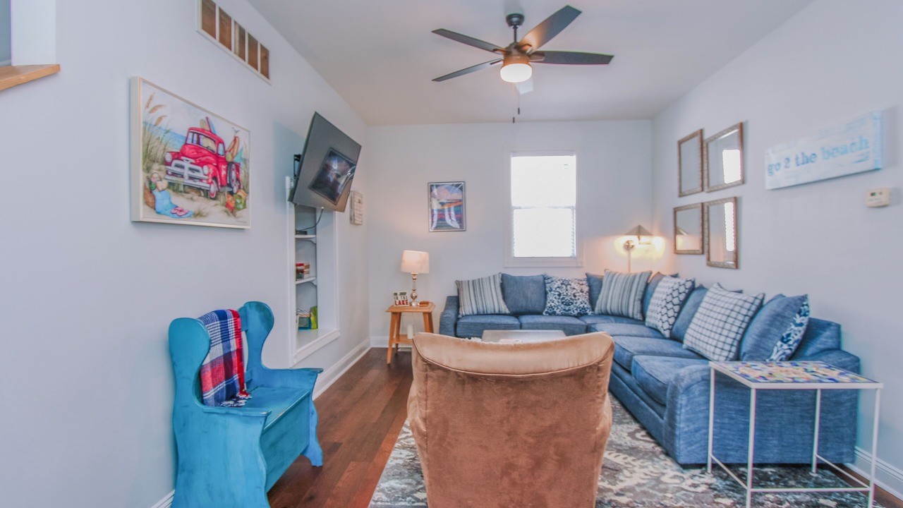 Photo of Livingroom in Michigan City