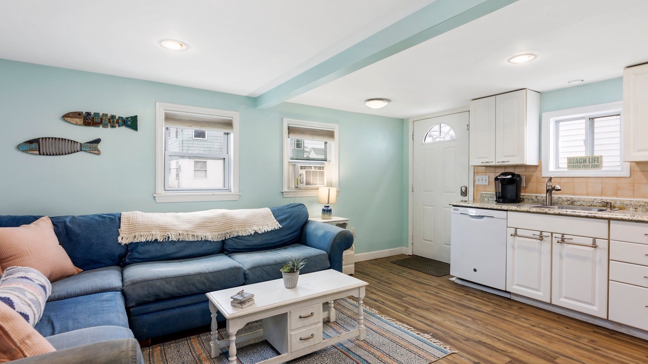 Photo of Livingroom in Salisbury Beach