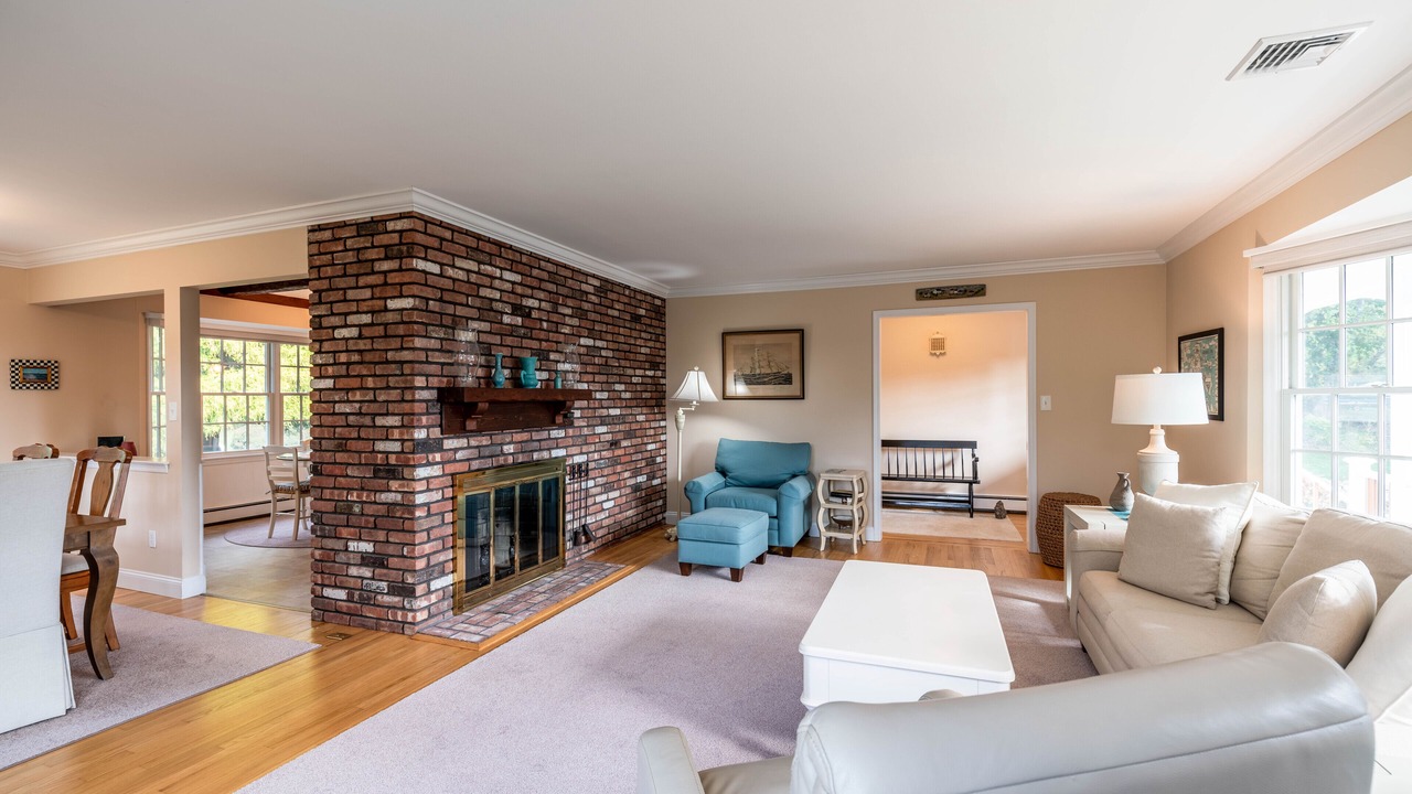Photo of Livingroom in Shelter Island Heights