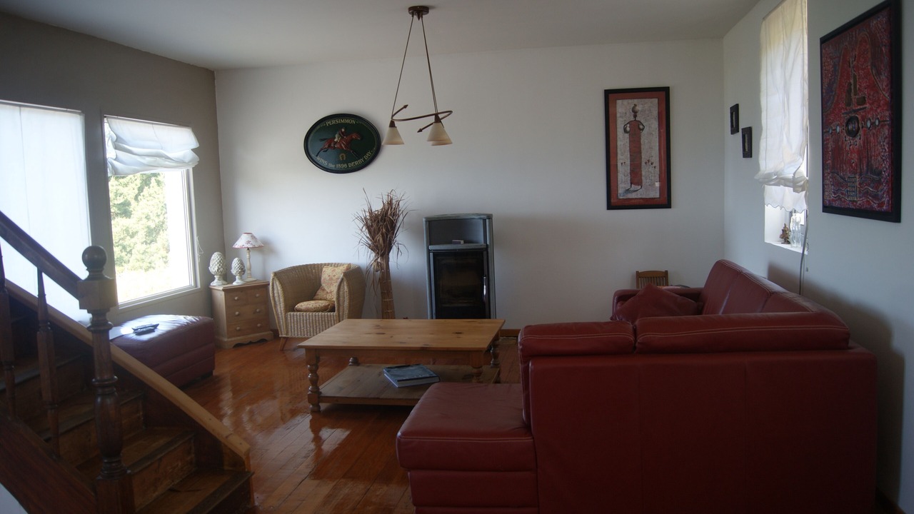 Photo of Livingroom in Tredrez-Locquemeau