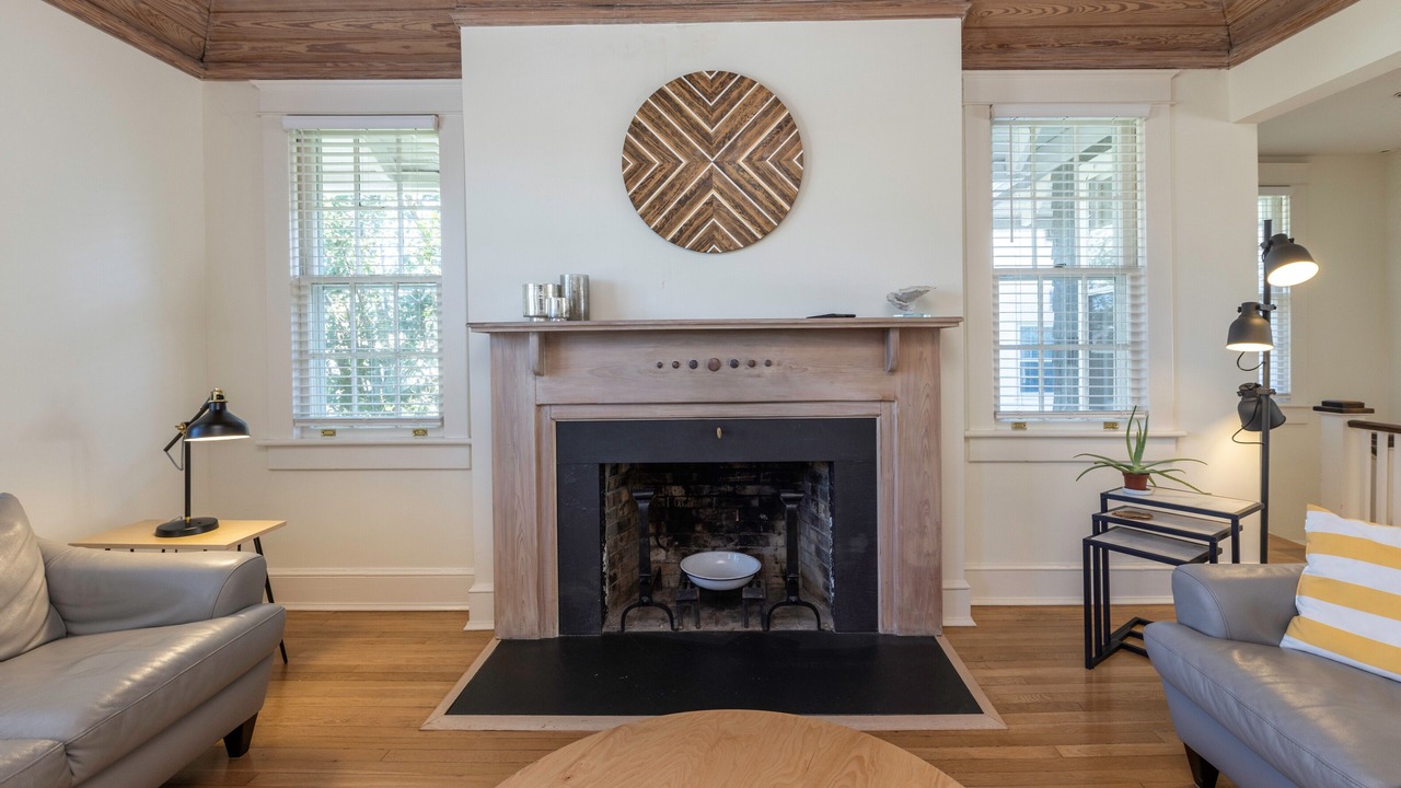 Photo of Livingroom in Northeast Virginia Beach