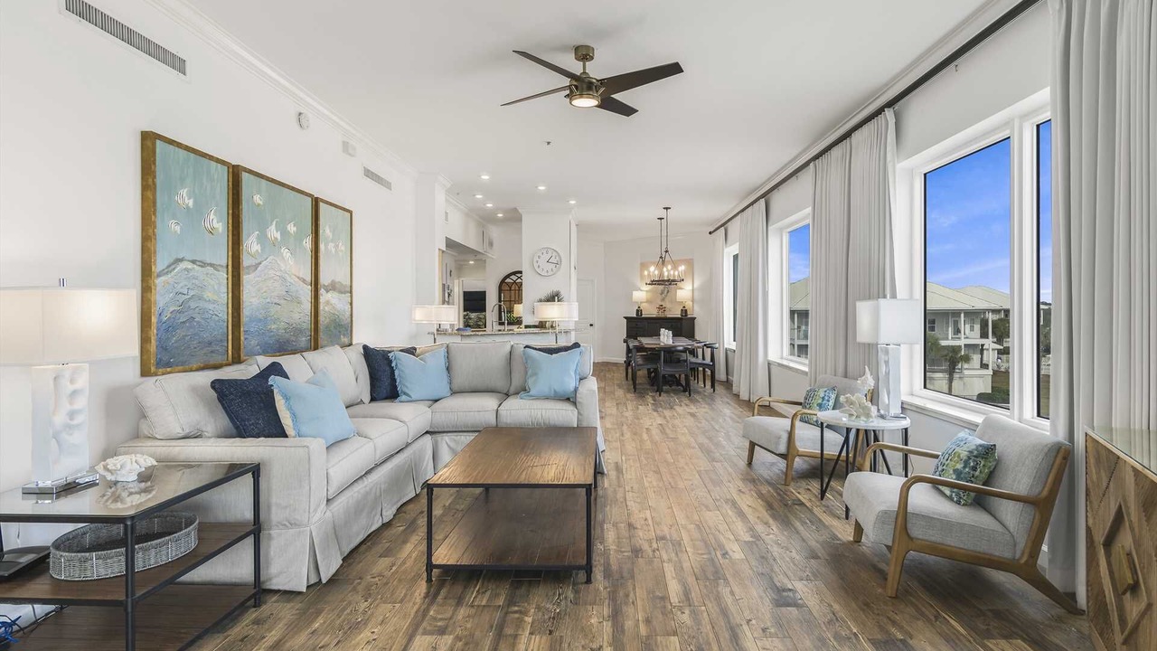 Photo of Livingroom in Avalon Beach Estates