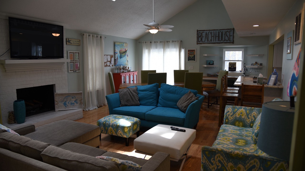 Photo of Livingroom in Northeast Virginia Beach