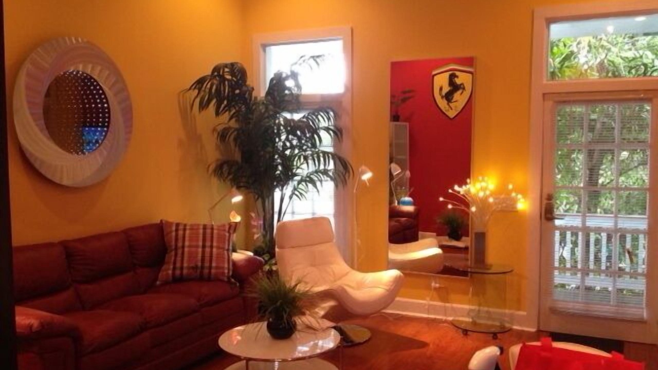 Photo of Bedroom in Uptown - Upper Duval
