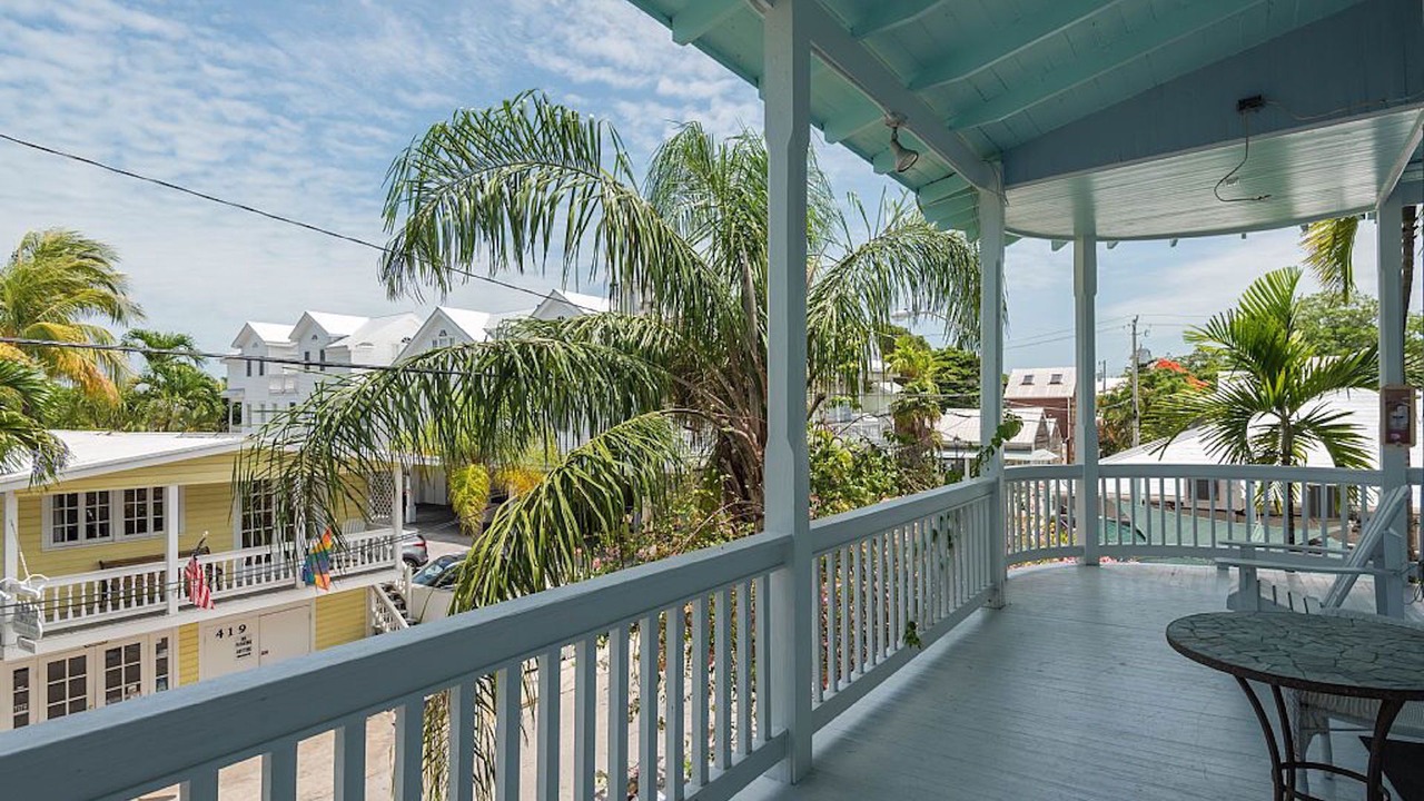 Photo of Patio Balcony in Uptown - Upper Duval