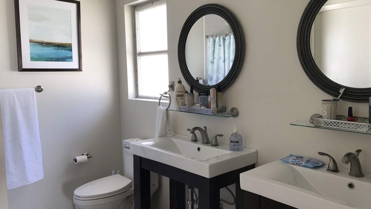 Photo of Bathroom in Englewood