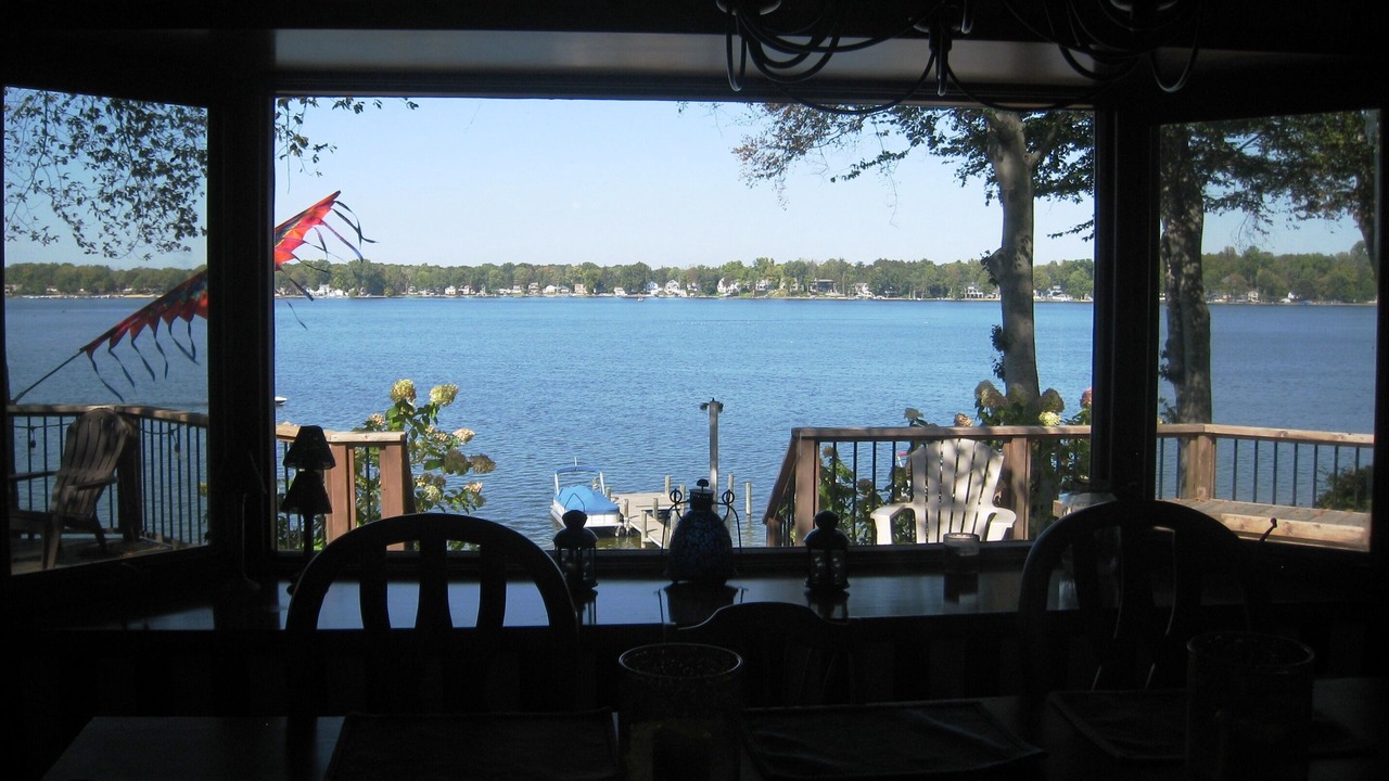 Photo of Bedroom in Paw Paw Lake