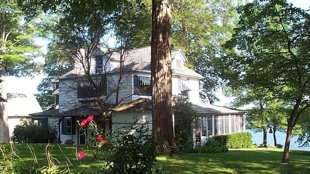 Photo of Outdoor in Paw Paw Lake