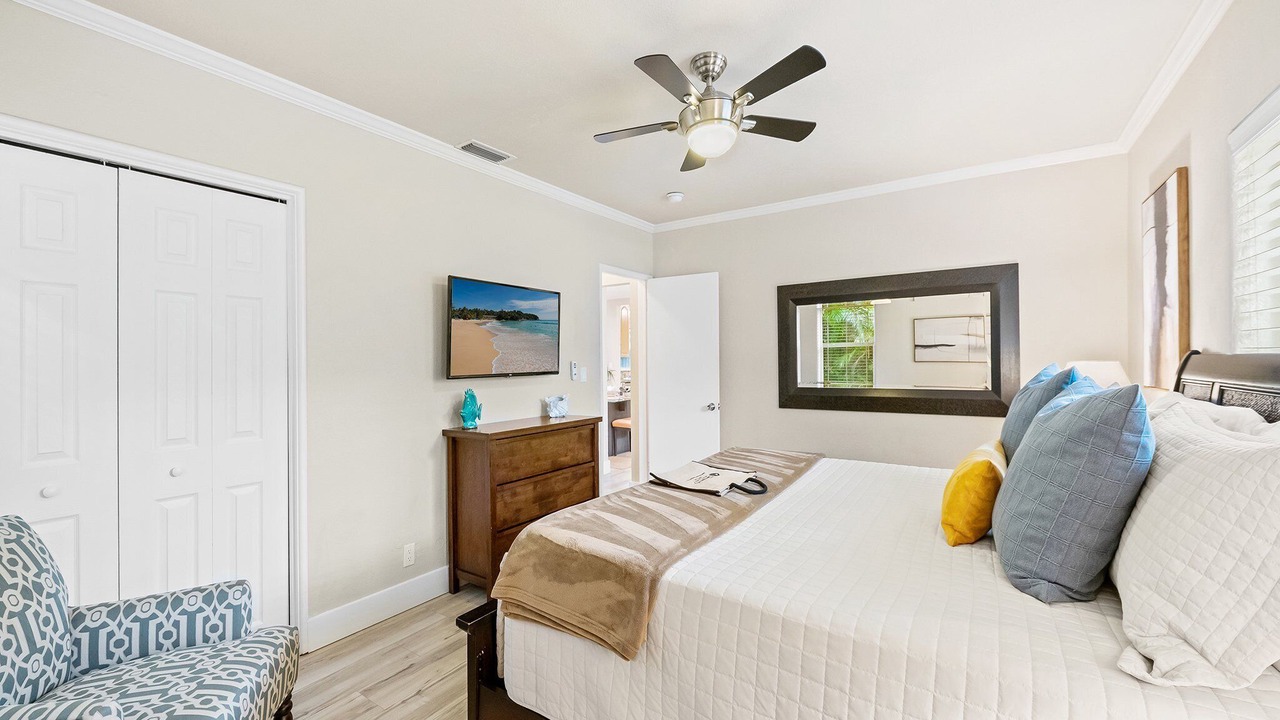 Photo of Bedroom in Poinsettia Heights