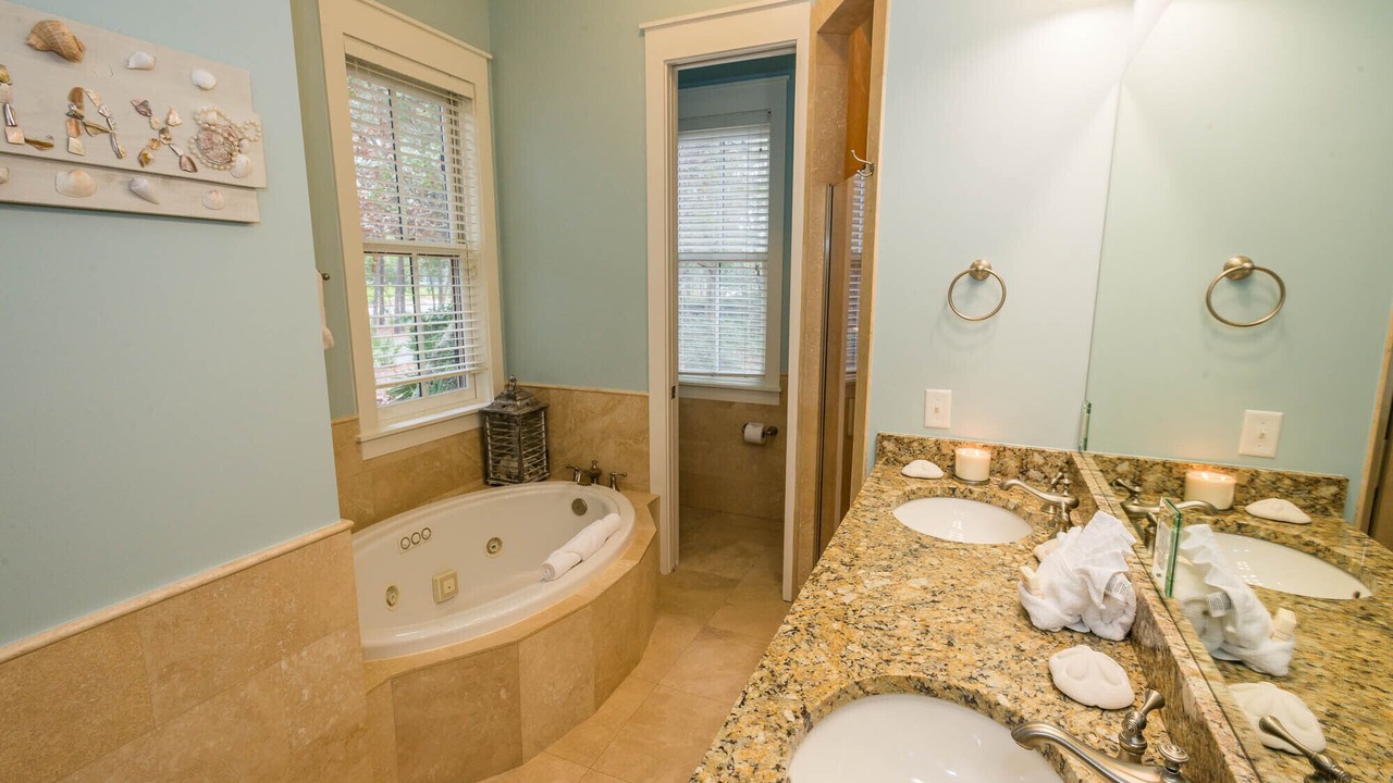 Photo of Bathroom in Cottage District