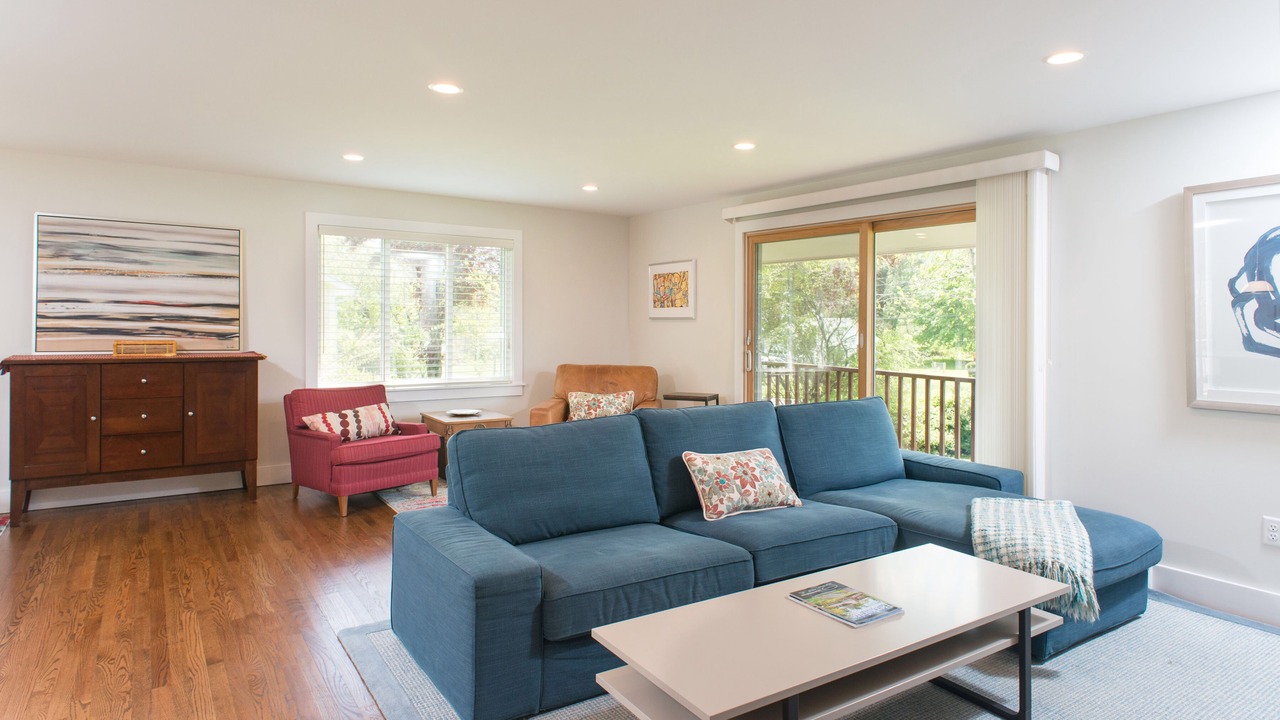 Photo of Livingroom in Lee