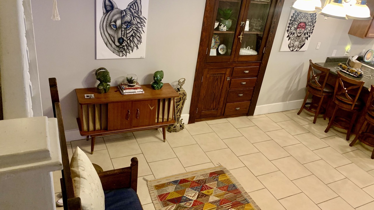 Photo of Livingroom in Fountain Square
