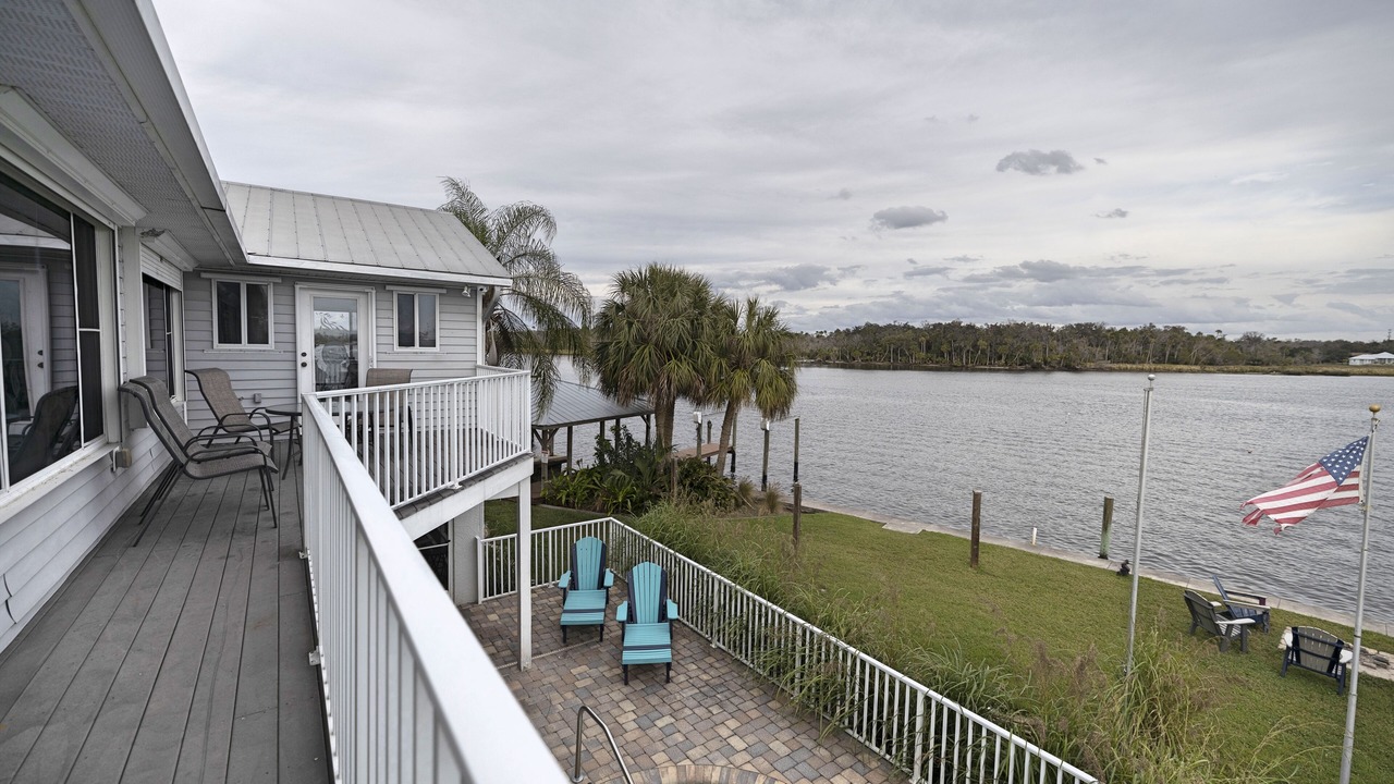 Photo of Patio Balcony in Crystal Shores