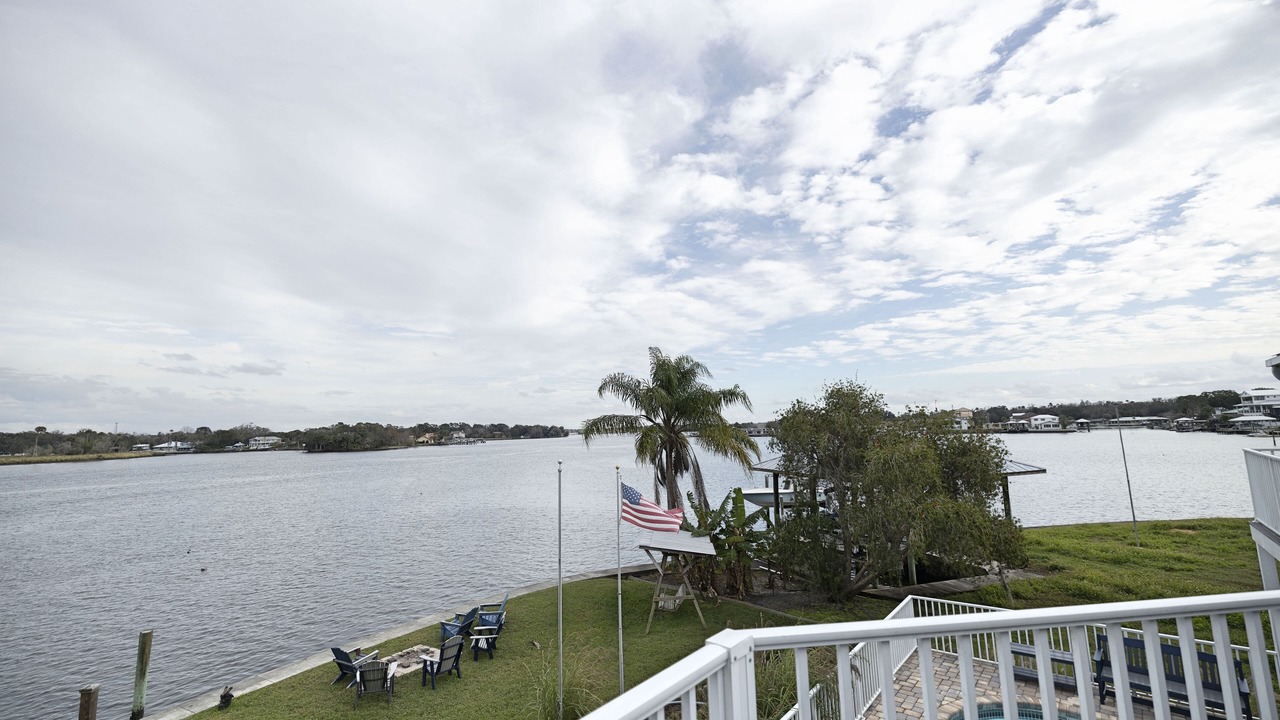 Photo of Outdoor in Crystal Shores