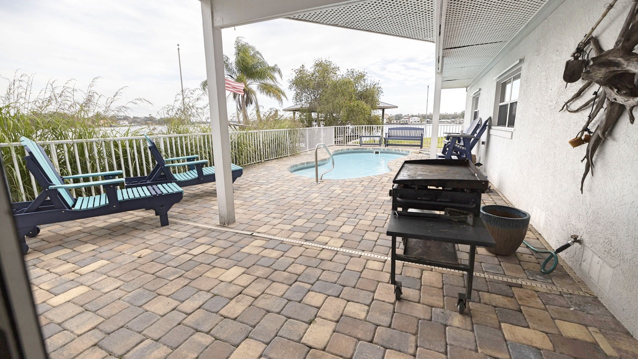Photo of Outdoor in Crystal Shores