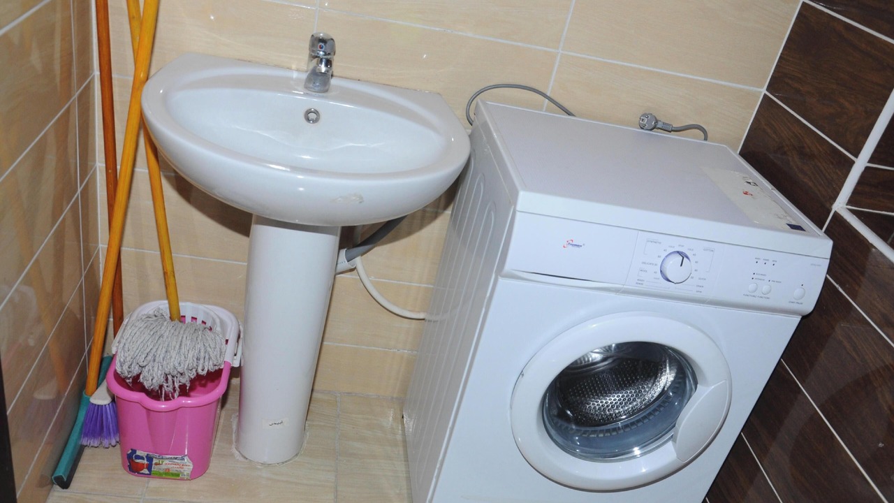 Photo of Bathroom in Corniche Road-Dahar