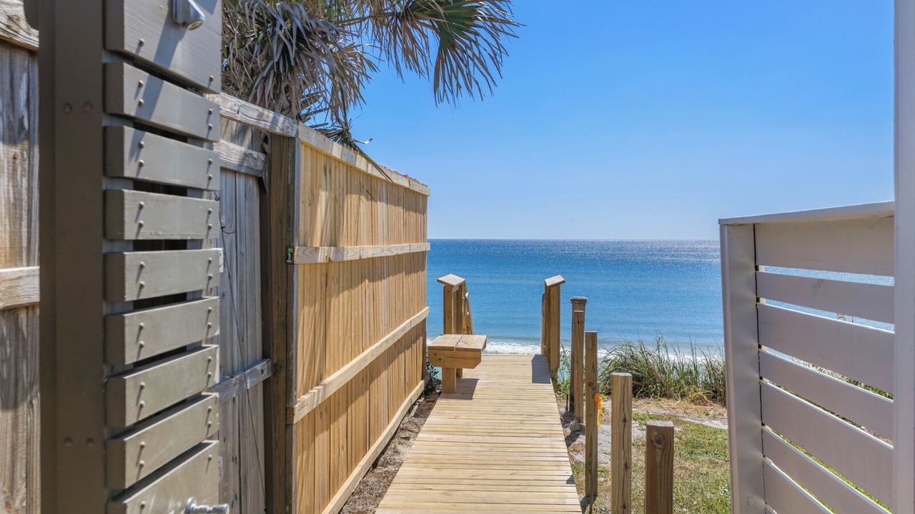 Photo of Outdoor in White's Gulfview