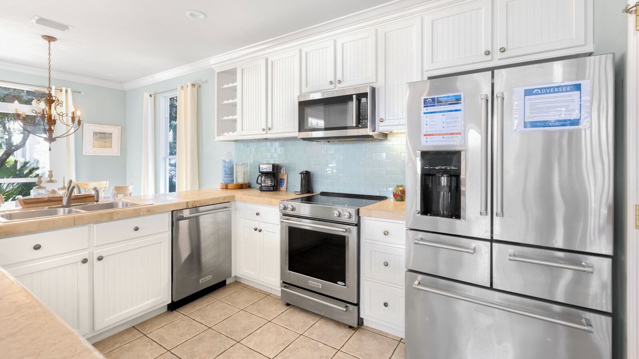 Photo of Kitchen in White's Gulfview
