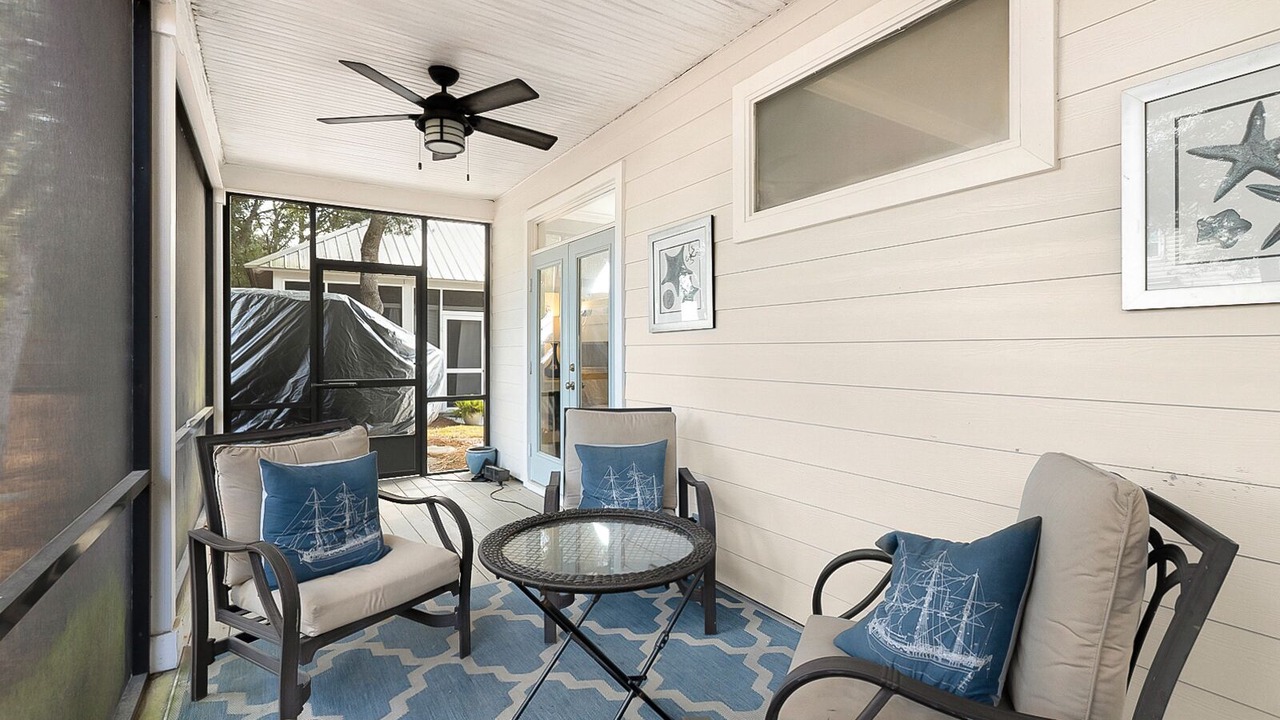 Photo of Patio Balcony in White's Gulfview