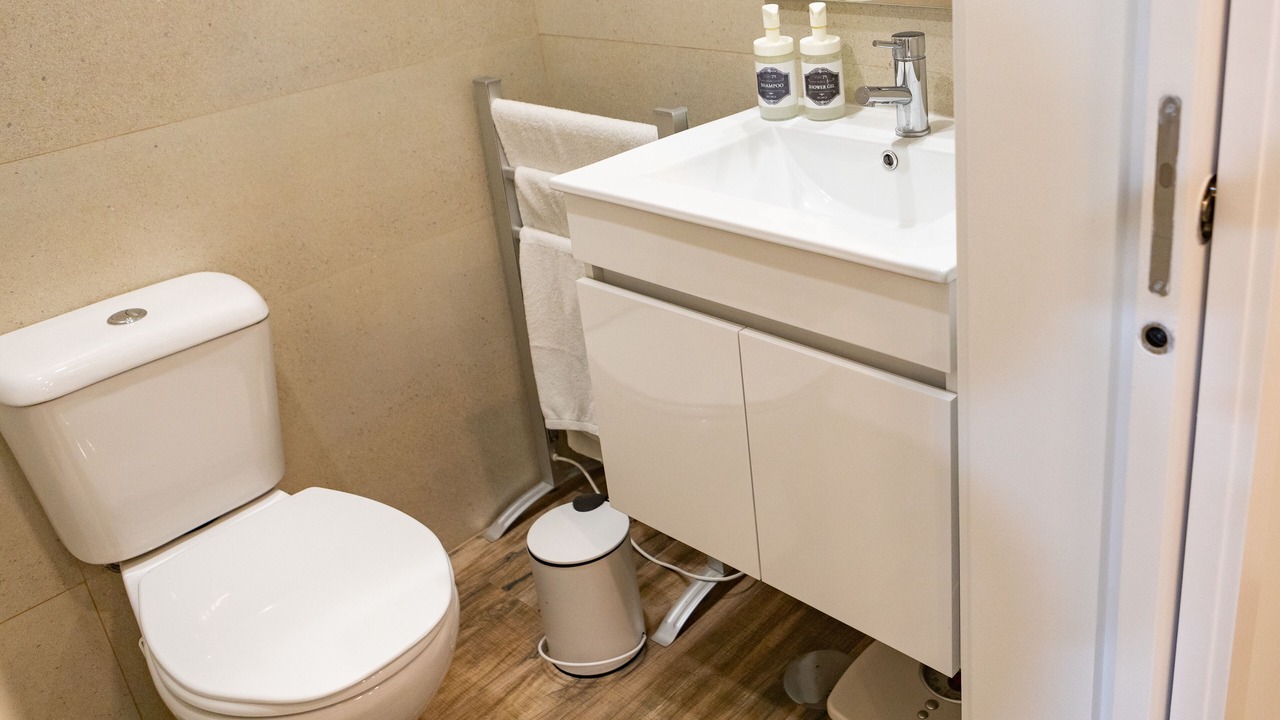 Photo of Bathroom in Paranhos