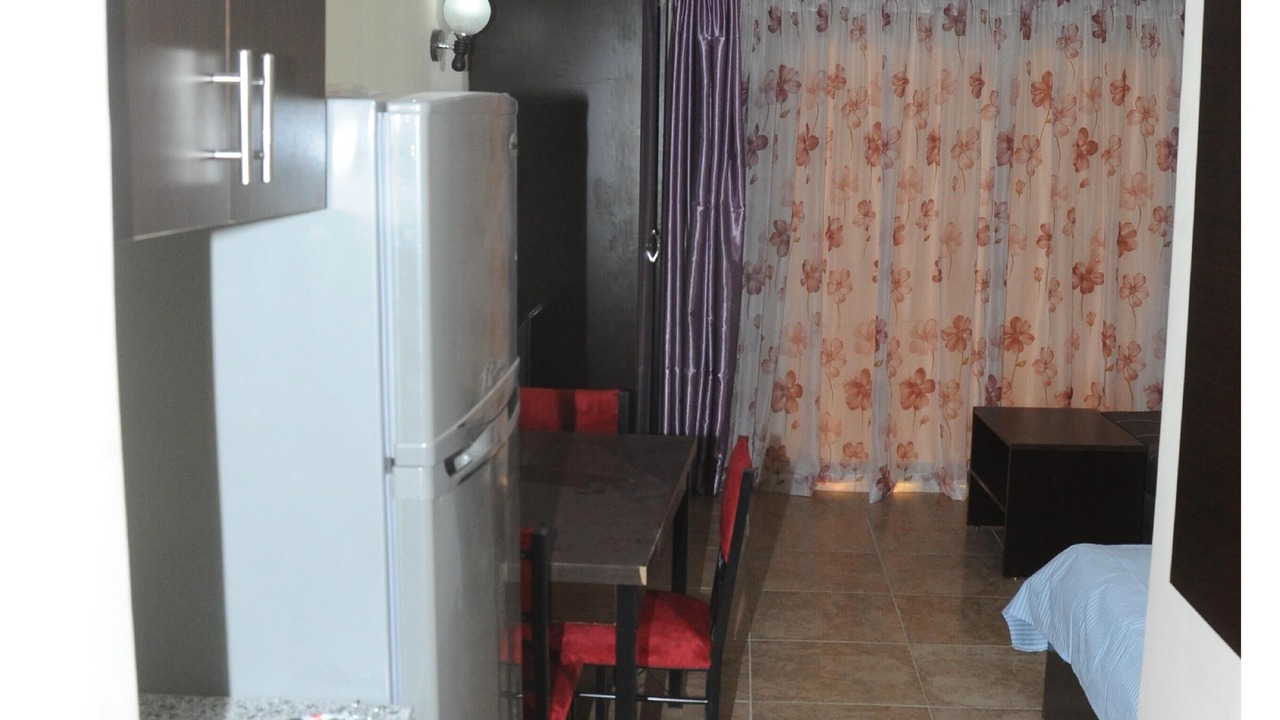 Photo of Bedroom in Corniche Road-Dahar