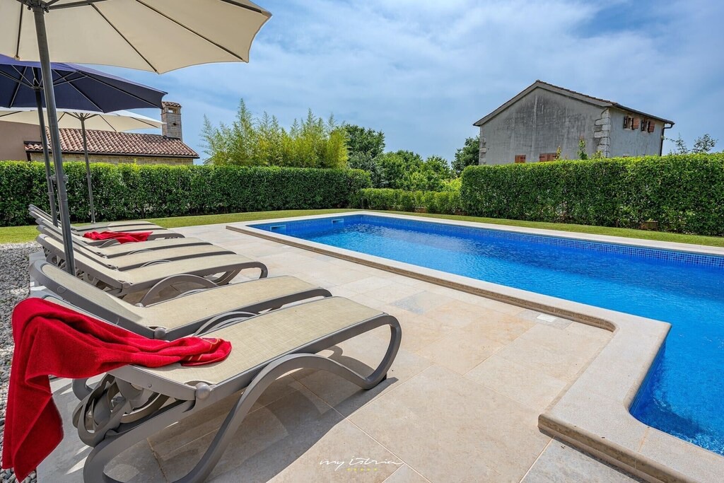 Photo of Outdoor in Labinci