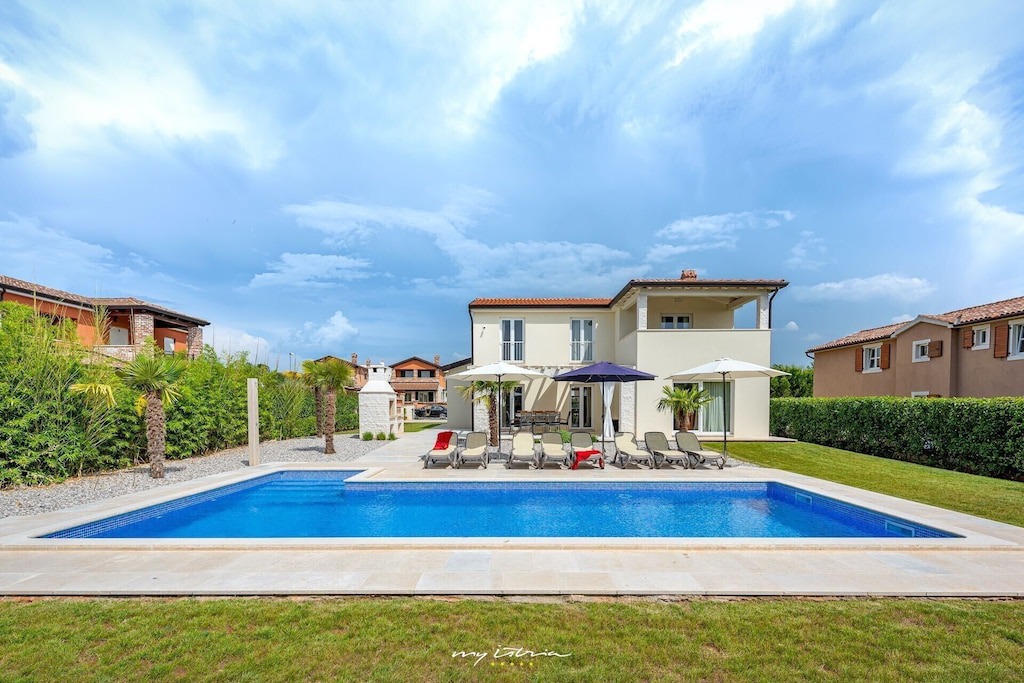Photo of Outdoor in Labinci