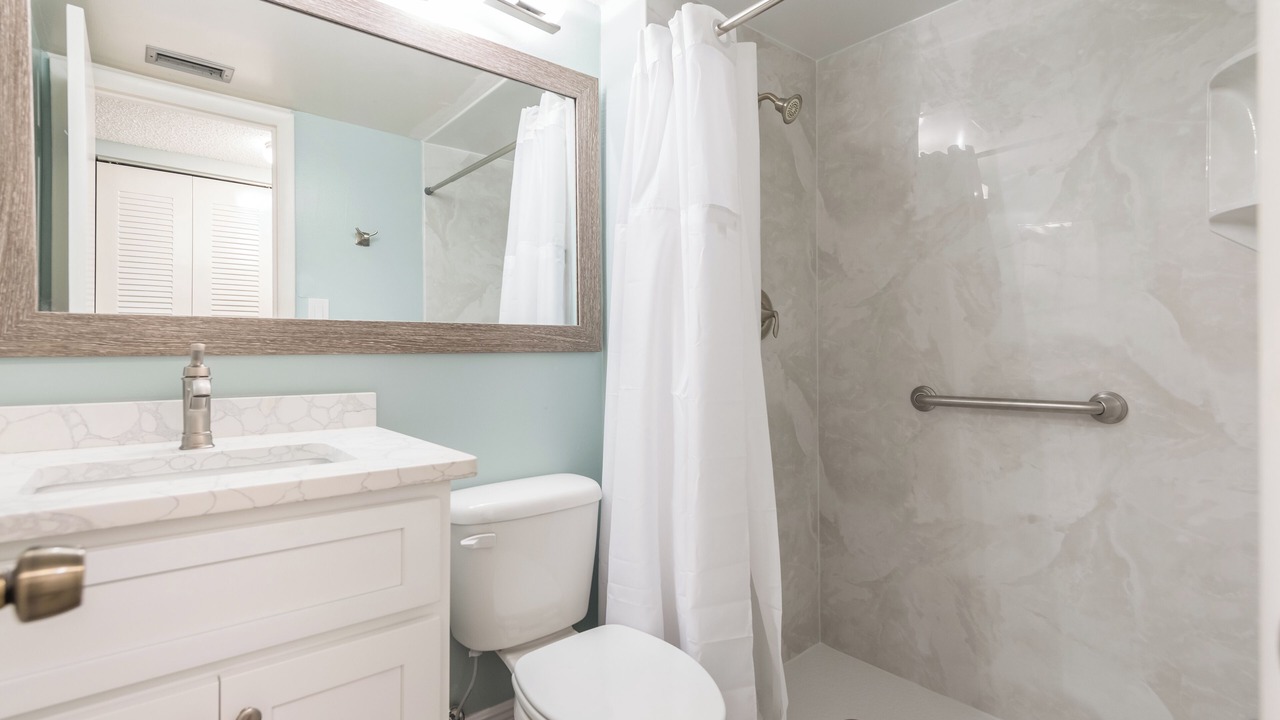 Photo of Bathroom in Cocoa Beach
