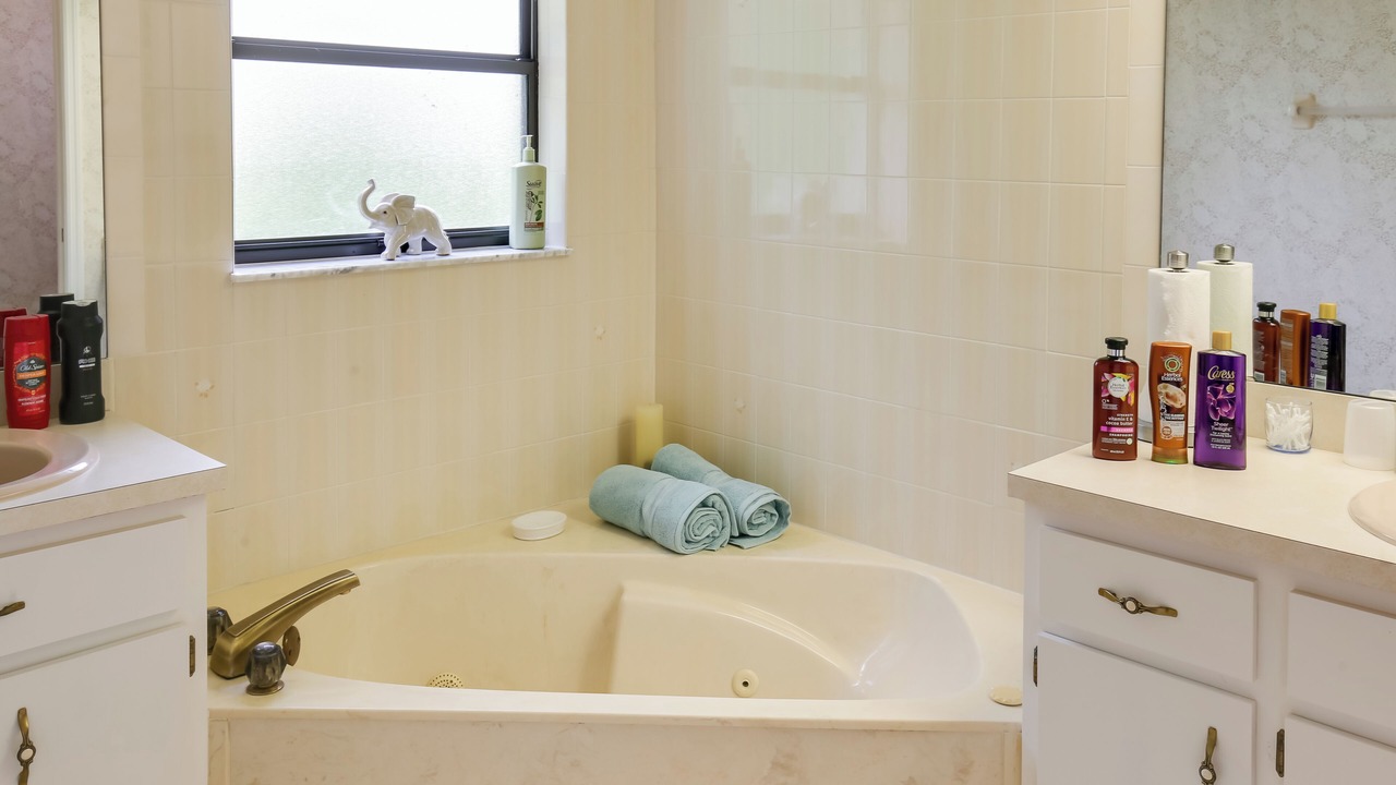 Photo of Bathroom in Dunnellon