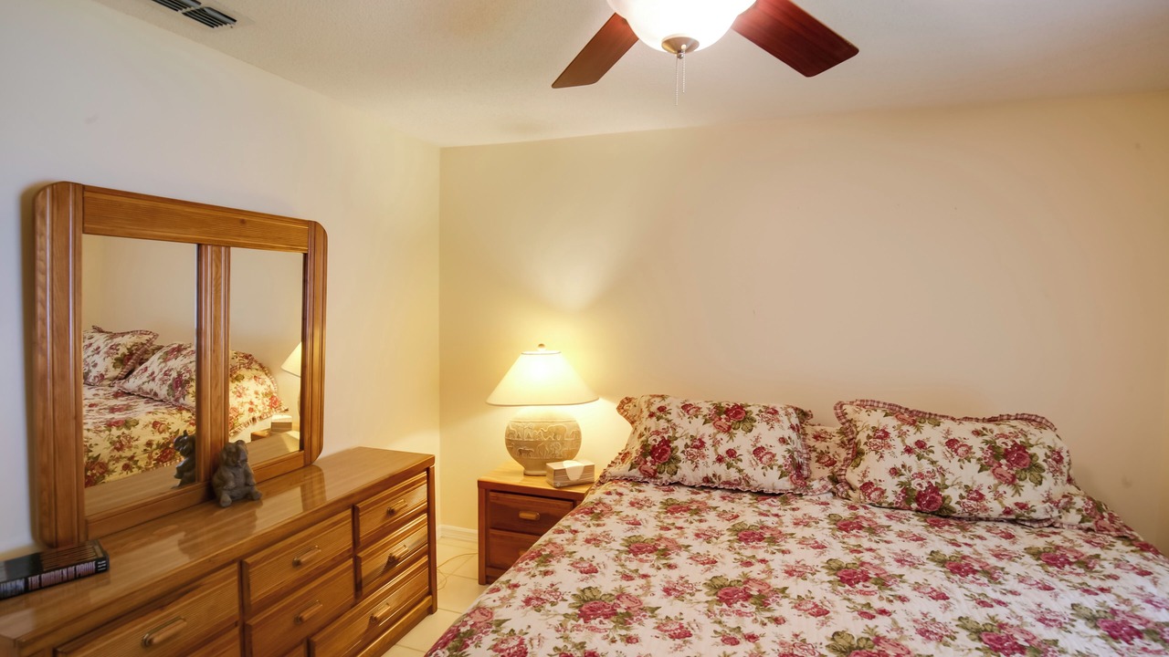 Photo of Bedroom in Dunnellon