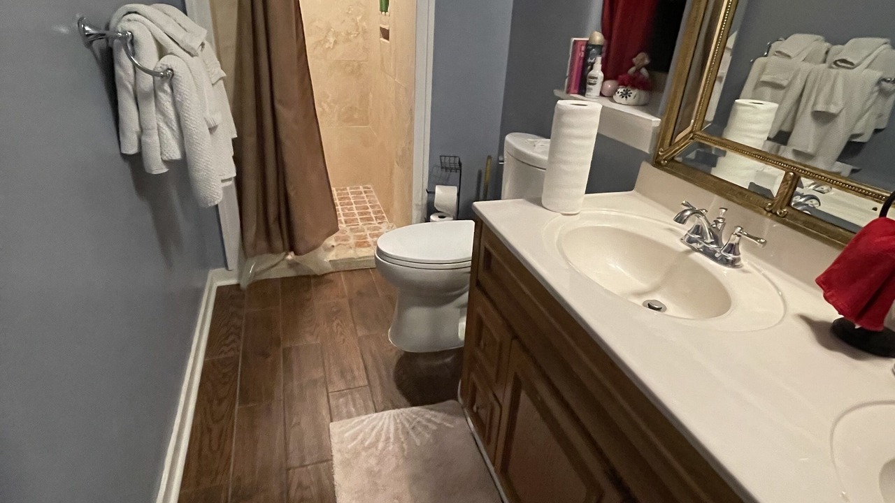 Photo of Bathroom in Dunkirk
