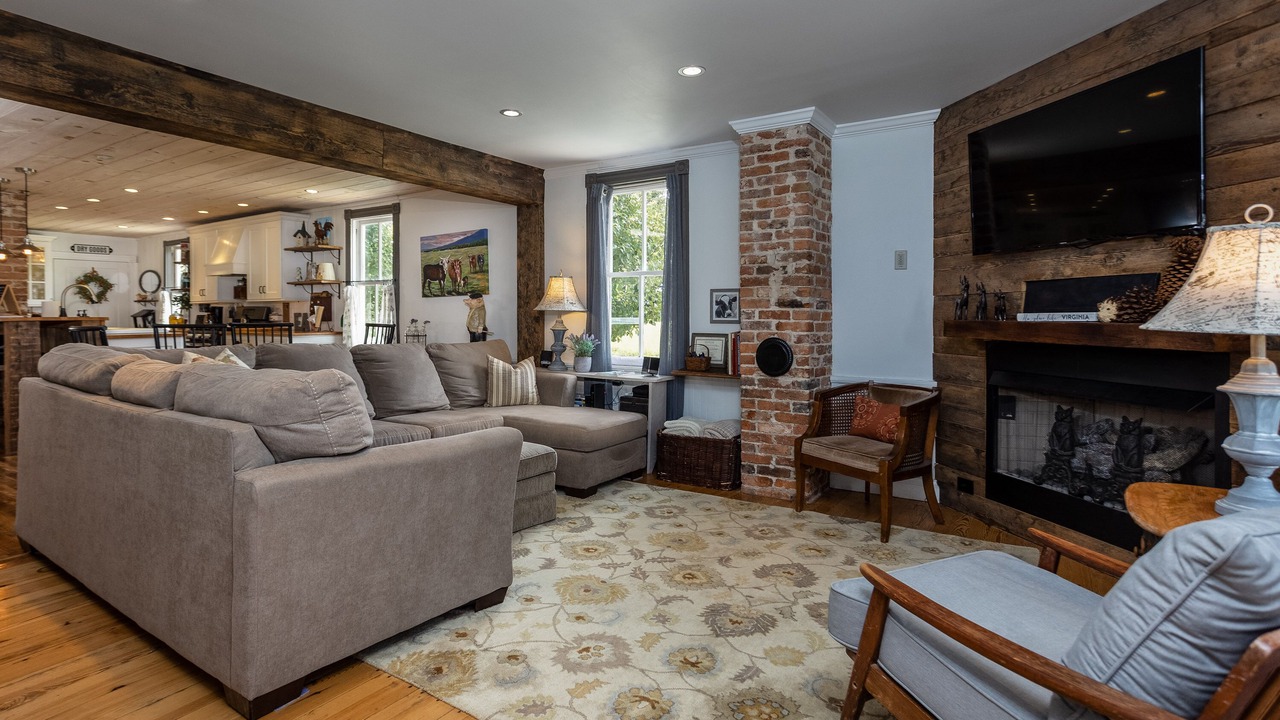 Photo of Livingroom in Stanley