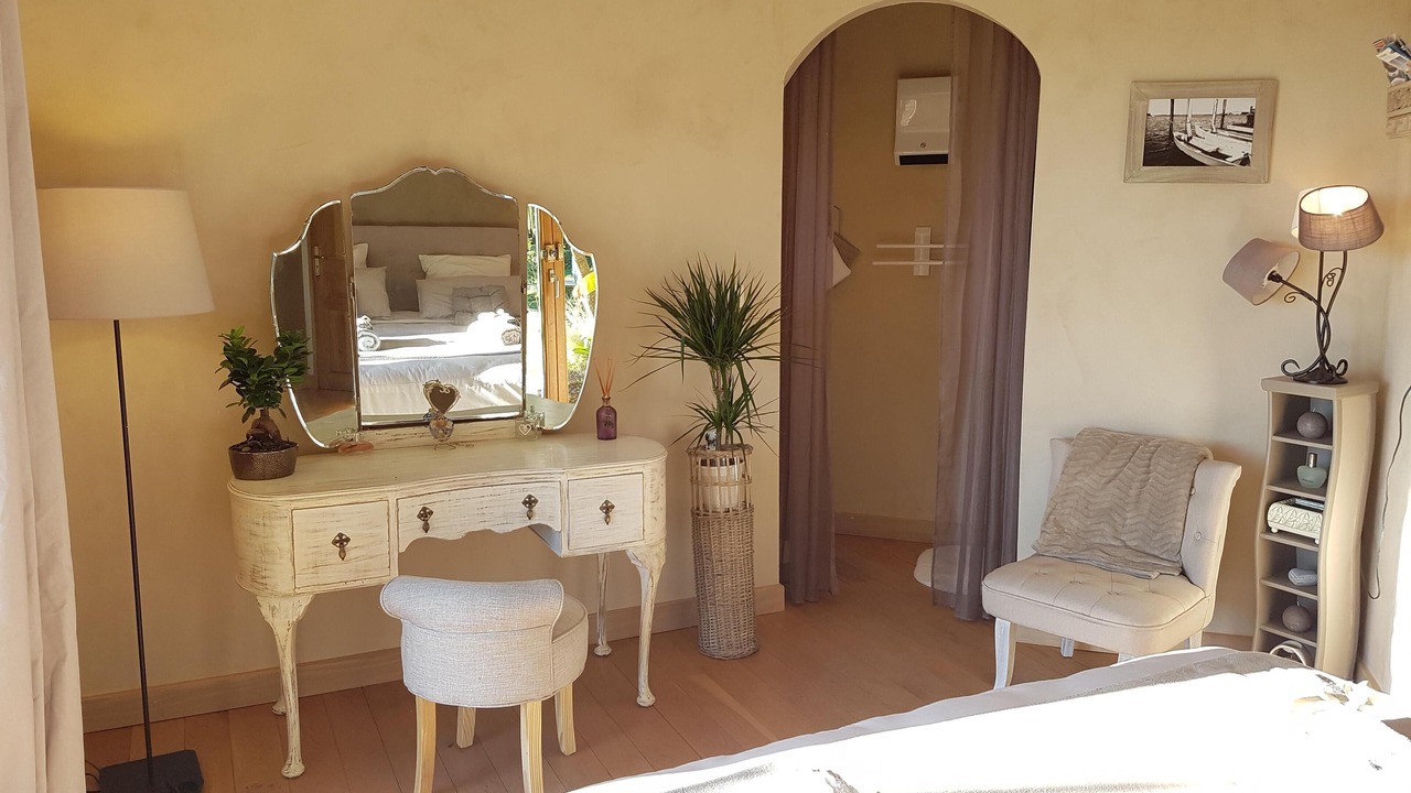Photo of Bedroom in Pommeret