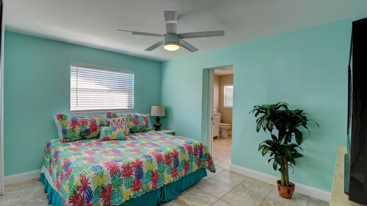 Photo of Bedroom in Yacht Club