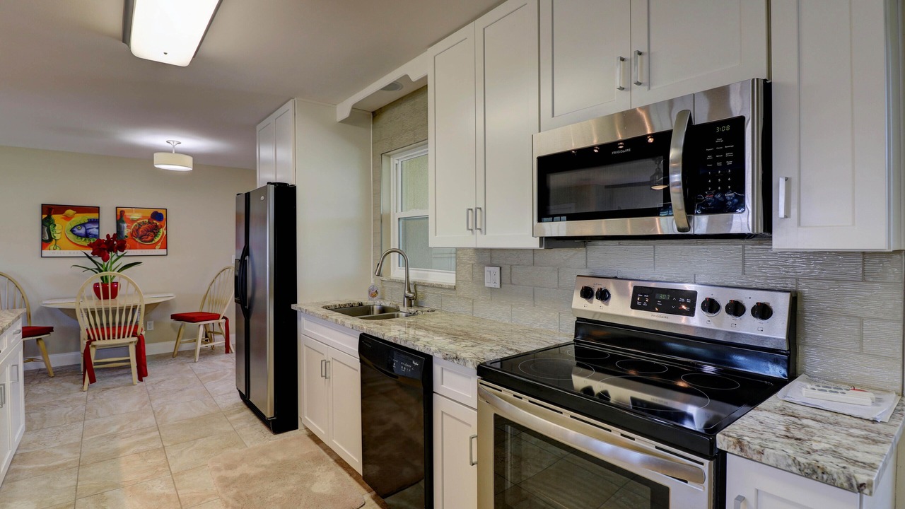 Photo of Kitchen in Yacht Club