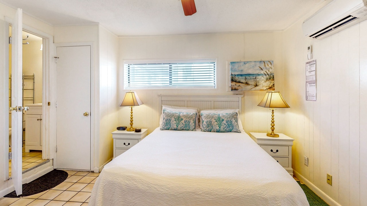 Photo of Bedroom in Laguna Beach