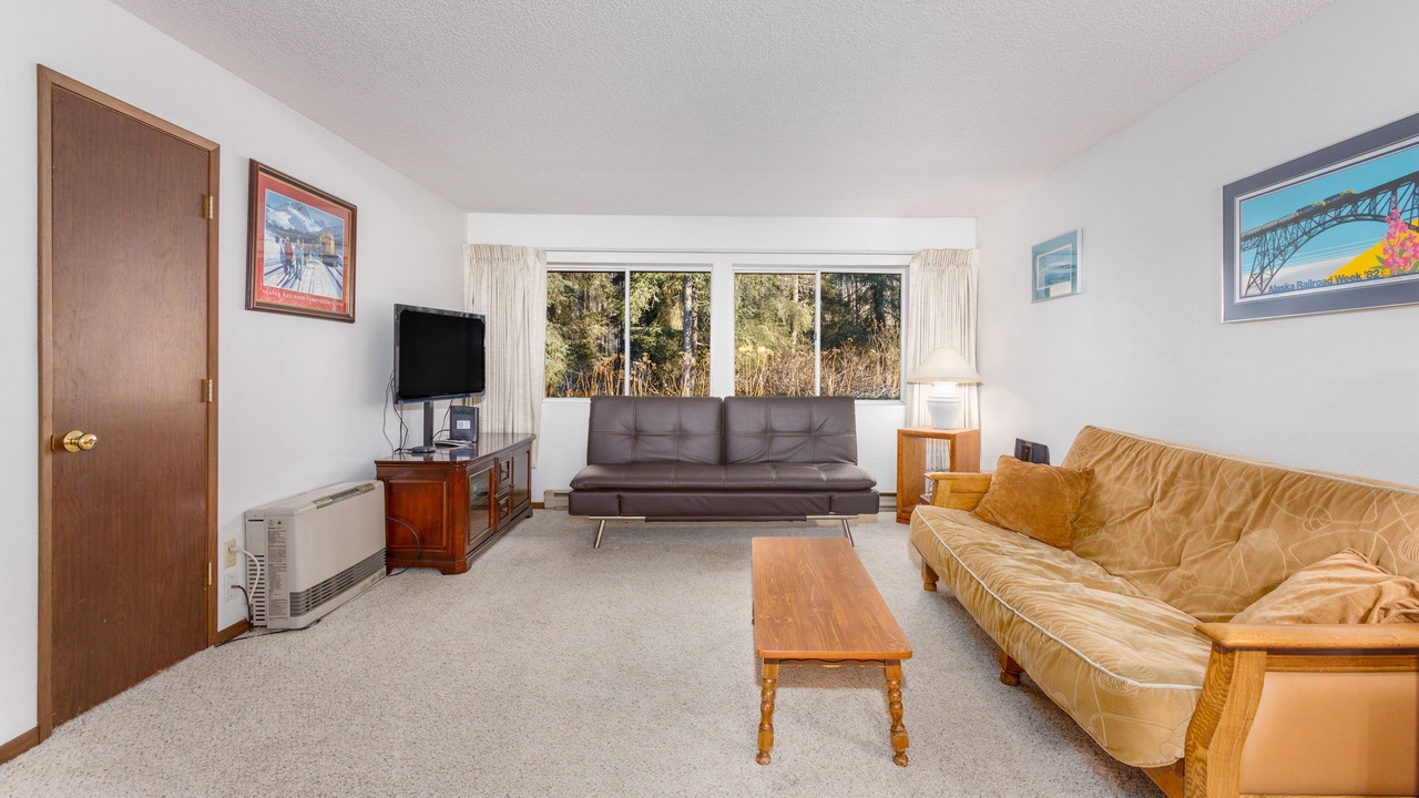 Photo of Livingroom in Alyeska