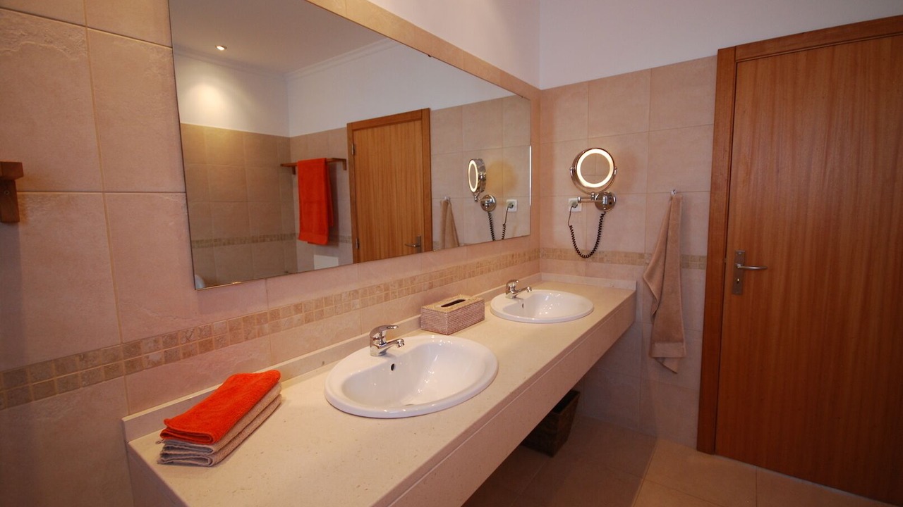 Photo of Bathroom in Estreito da Calheta