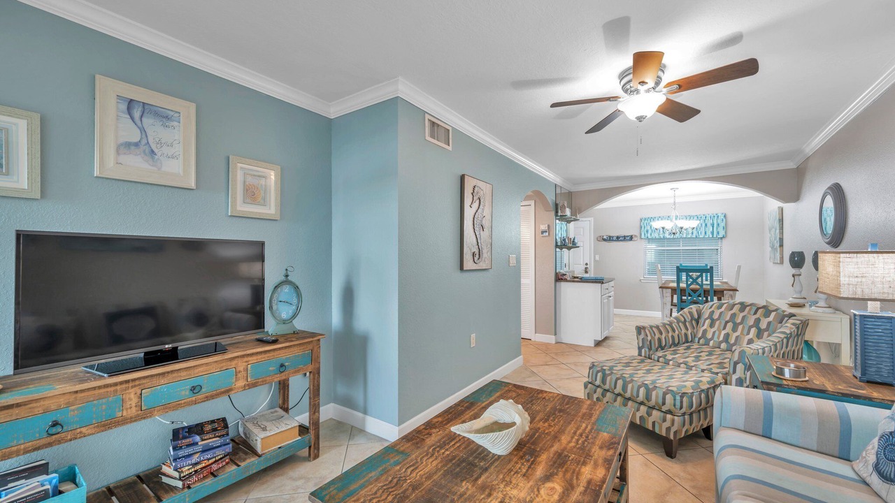 Photo of Livingroom in Indian Shores