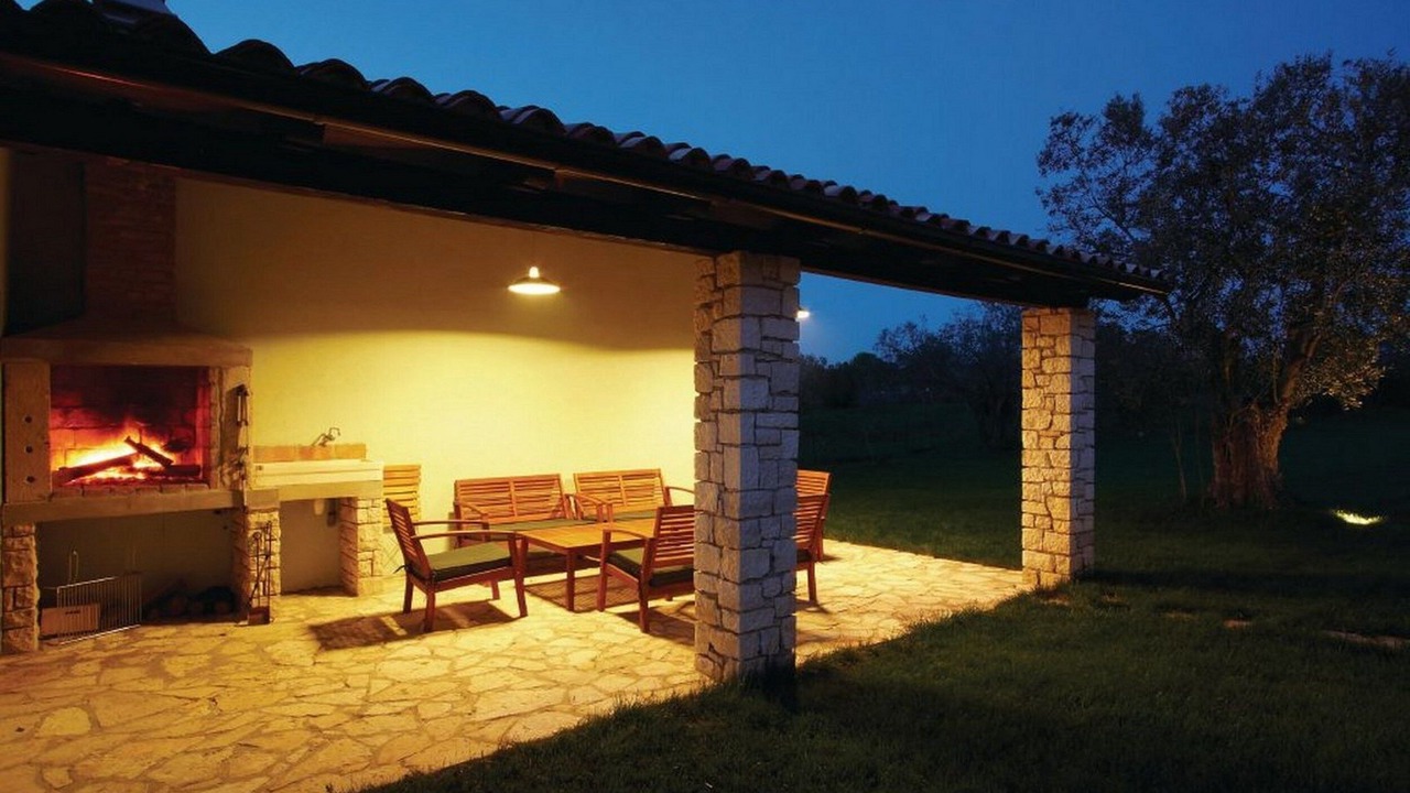 Photo of Outdoor in Peroj