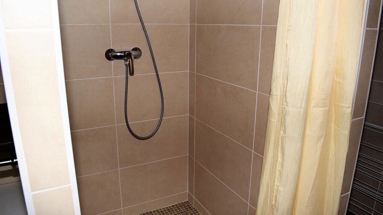 Photo of Bathroom in Tregastel