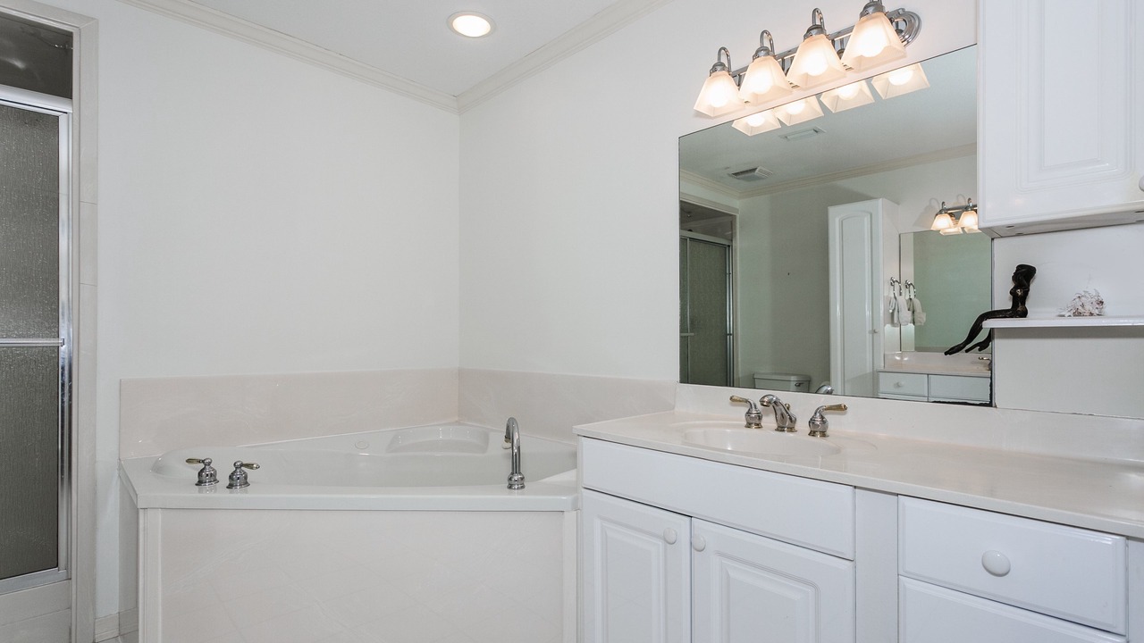 Photo of Bathroom in White Sands