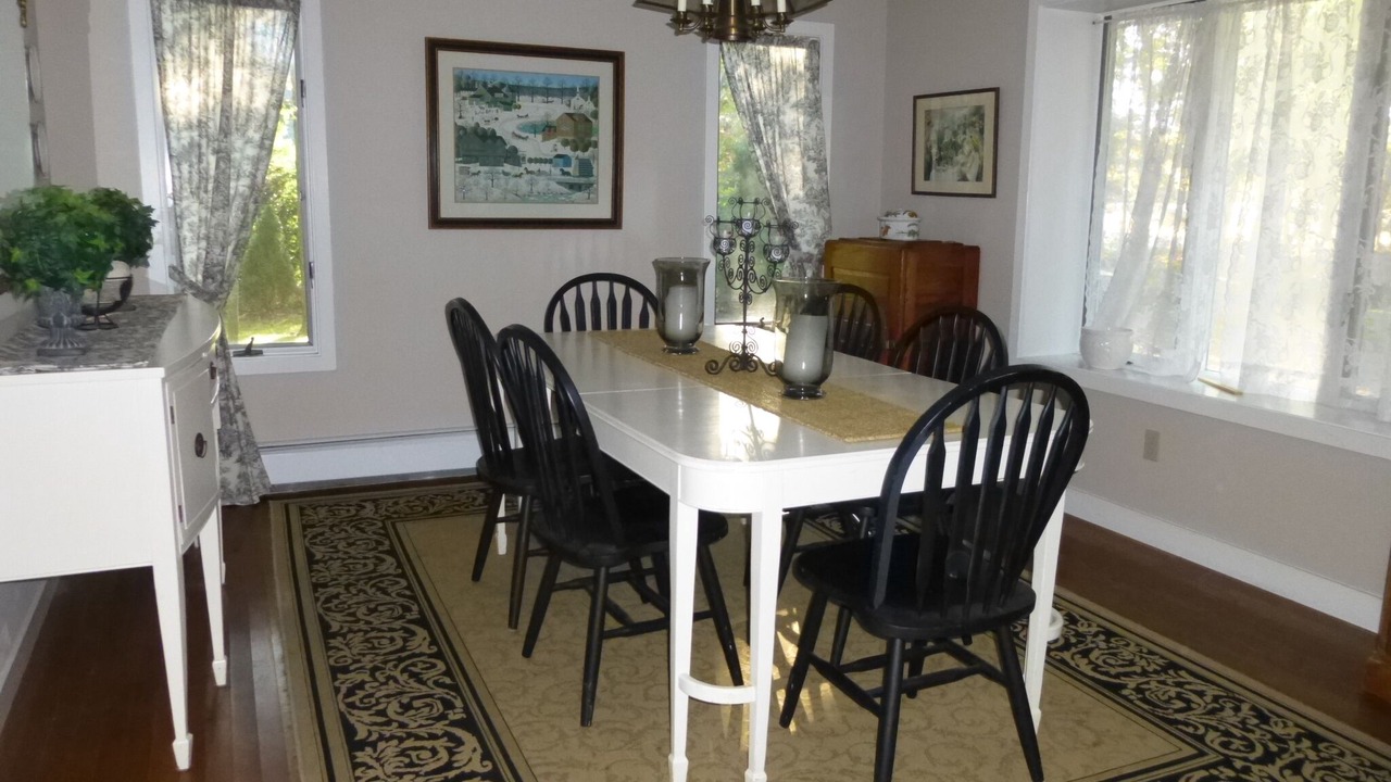 Photo of Bedroom in Lagoon Heights