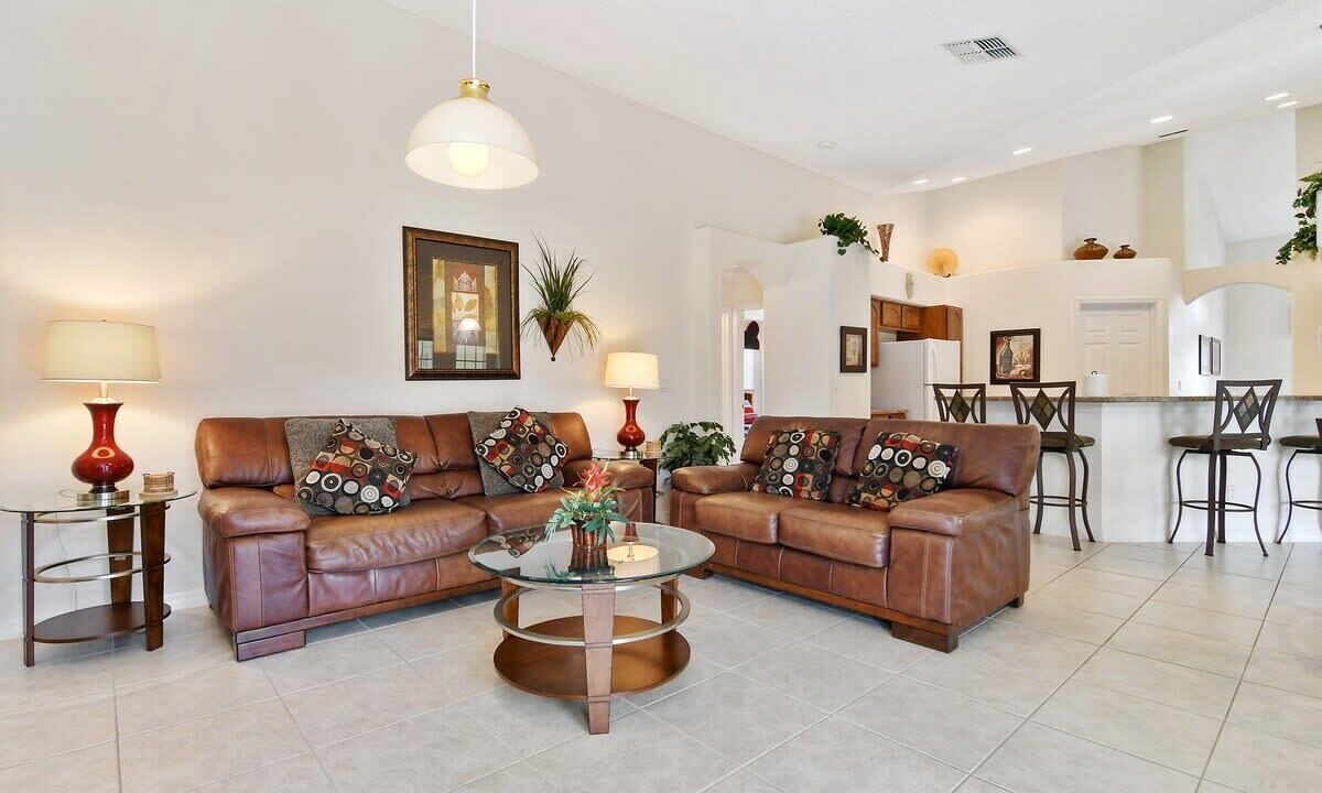 Photo of Livingroom in Orange Tree