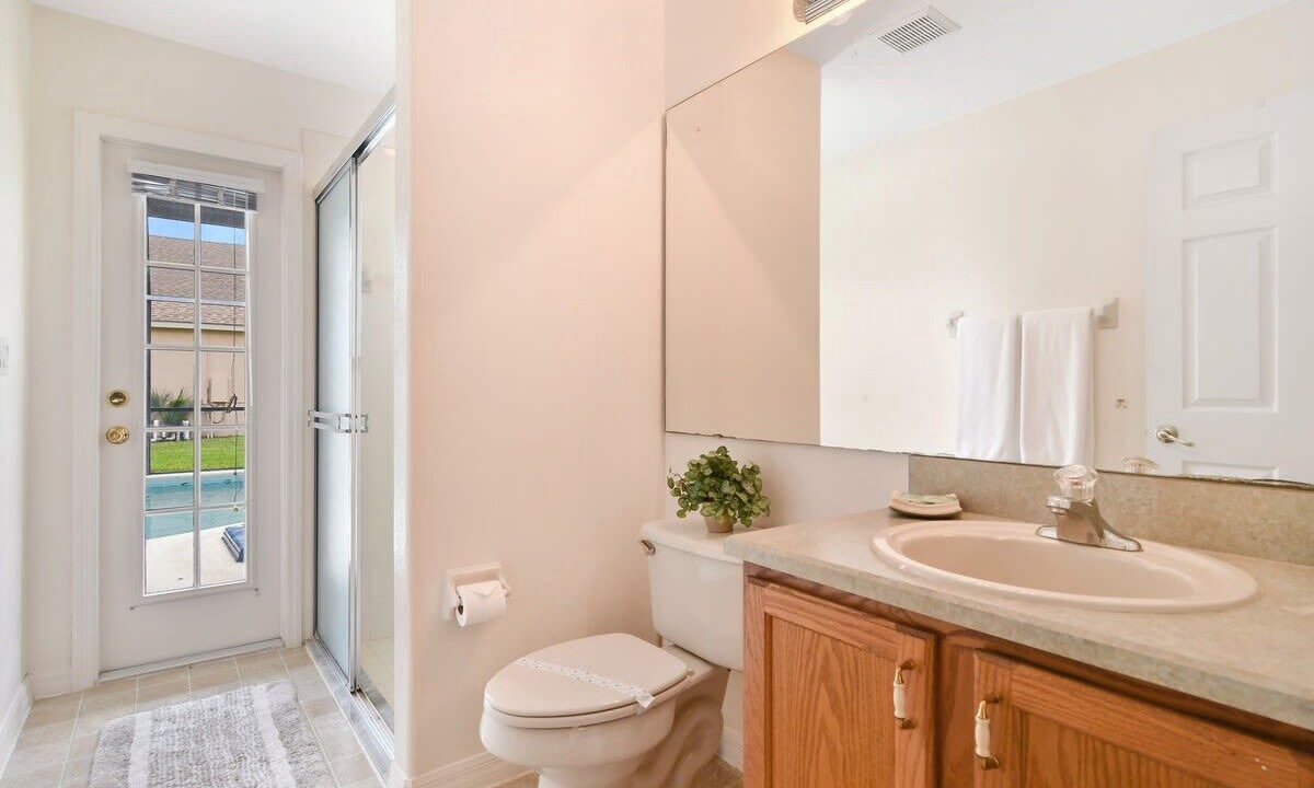 Photo of Bathroom in Orange Tree