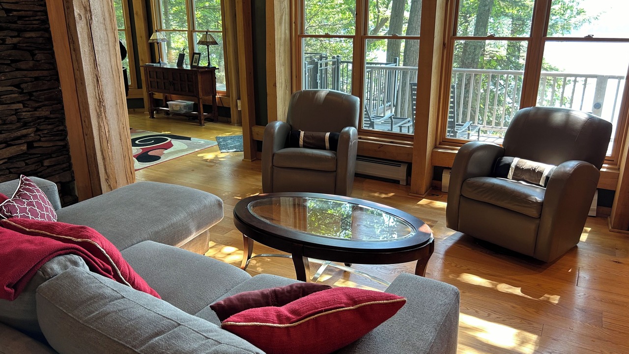 Photo of Livingroom in Skaneateles