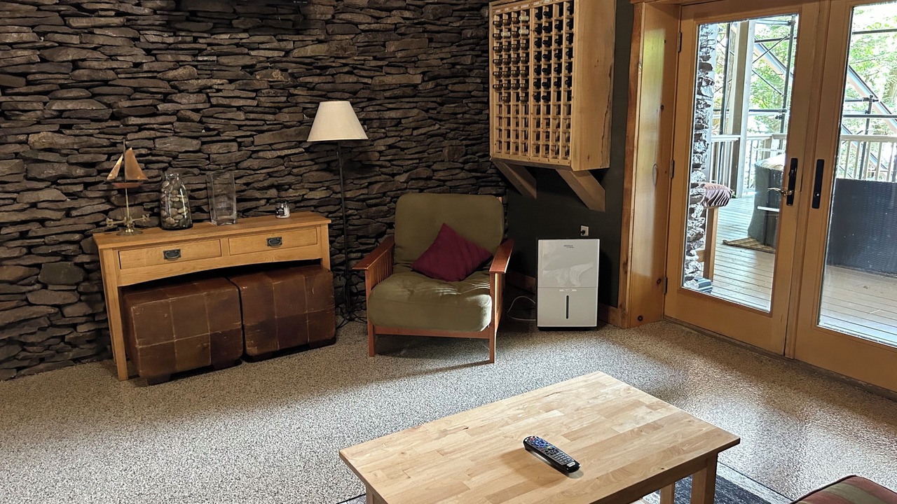 Photo of Livingroom in Skaneateles
