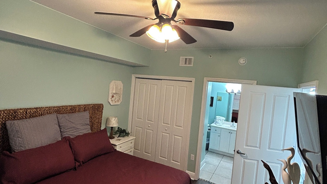Photo of Bedroom in Miramar Beach
