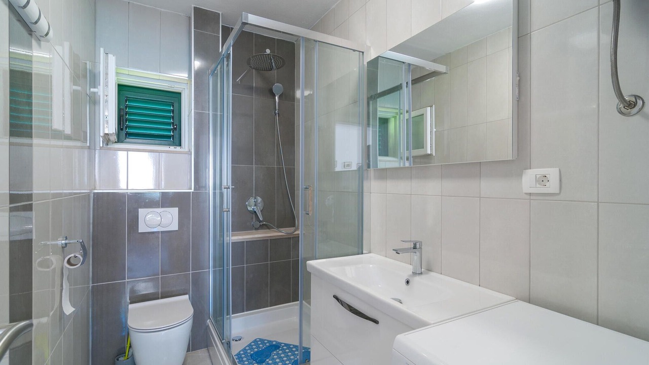 Photo of Bathroom in Sutivan